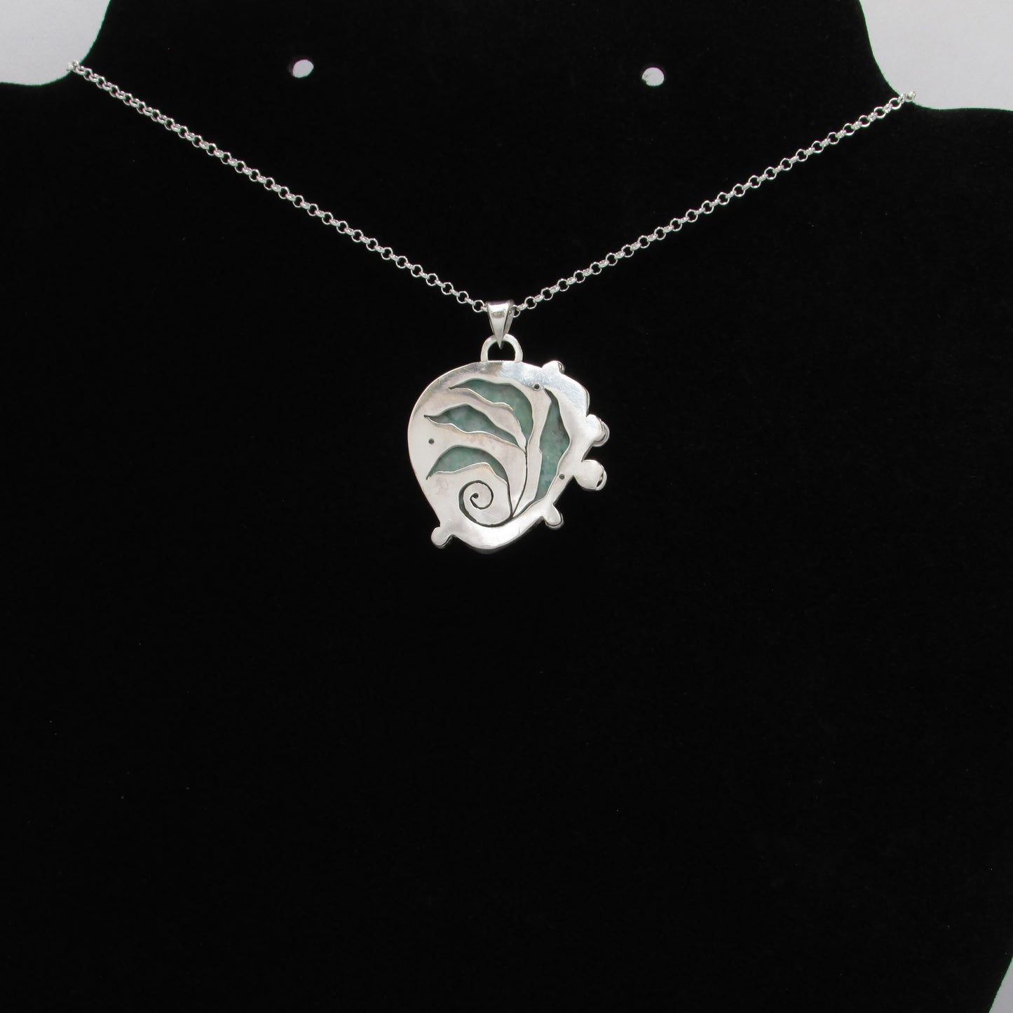 Jadeite Leaves Pendant